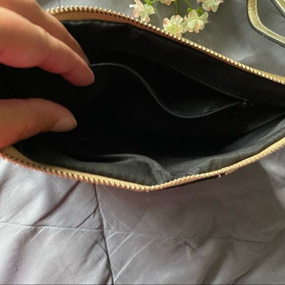 Multicolor striped glitter Gold/Silver/Black/Rosetone/Beige collection wristlet - Picture 3 of 4